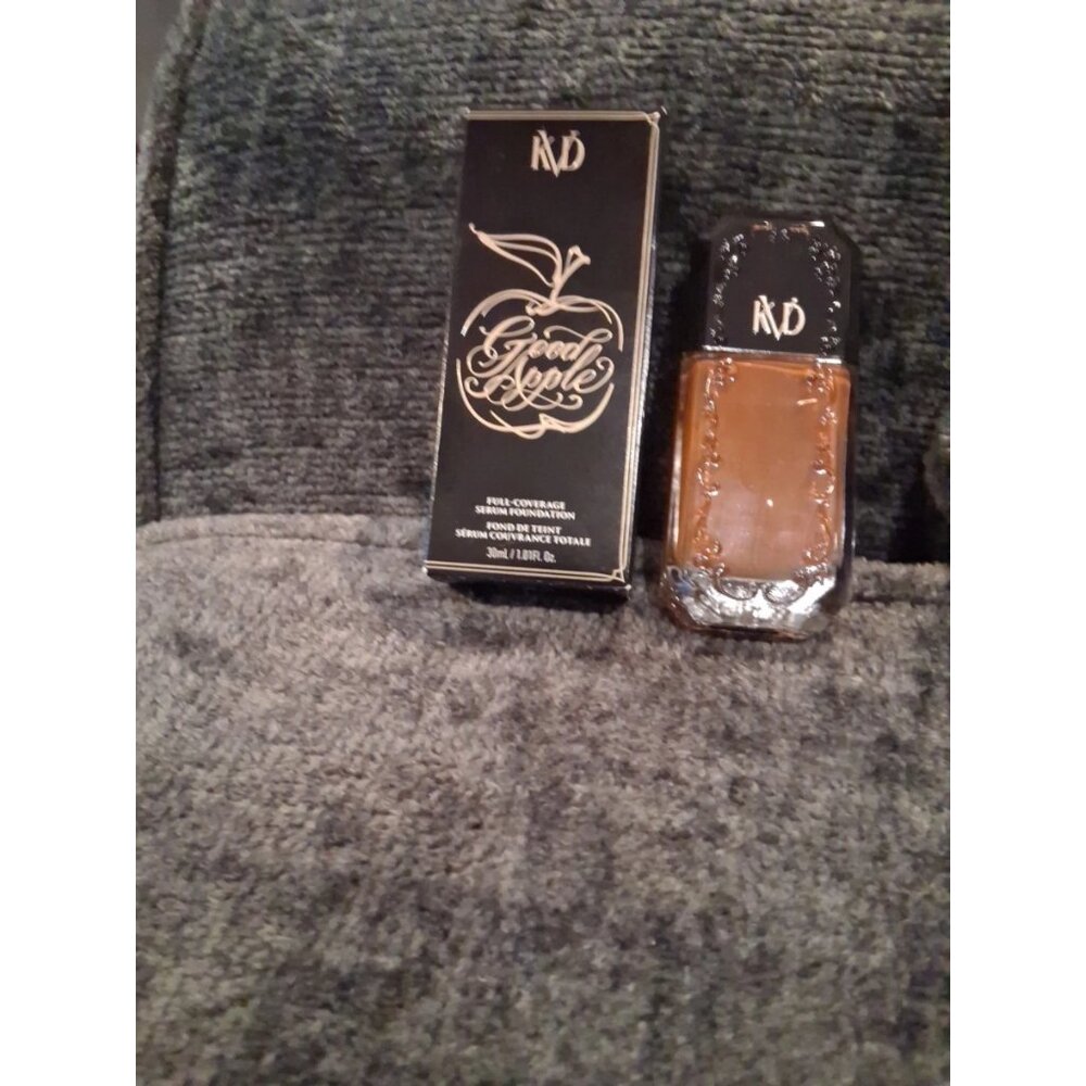 Kat Von D KVD Good Apple Skin Full Coverage Serum Foundation DEEP 082 New Boxed